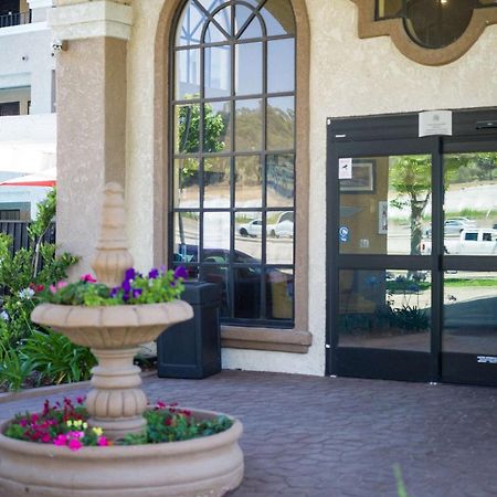 Quality Inn & Suites Camarillo-Oxnard Екстер'єр фото