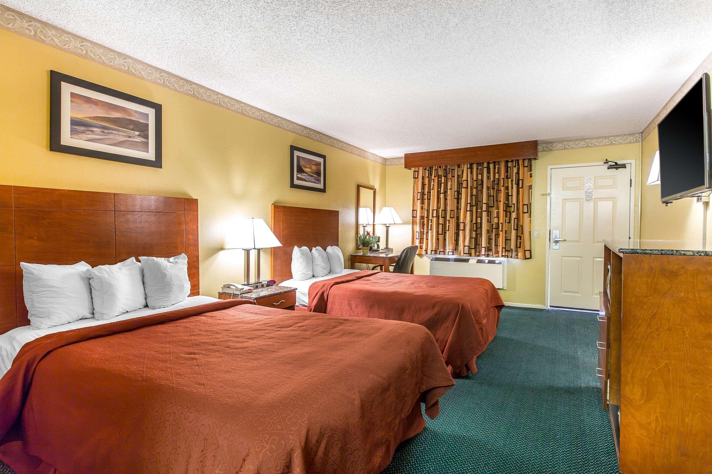 Quality Inn & Suites Camarillo-Oxnard Екстер'єр фото