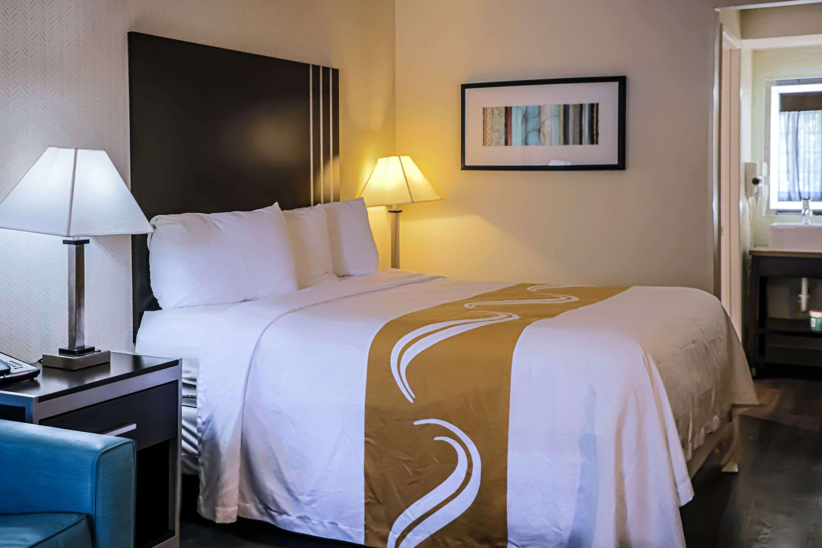 Quality Inn & Suites Camarillo-Oxnard Екстер'єр фото