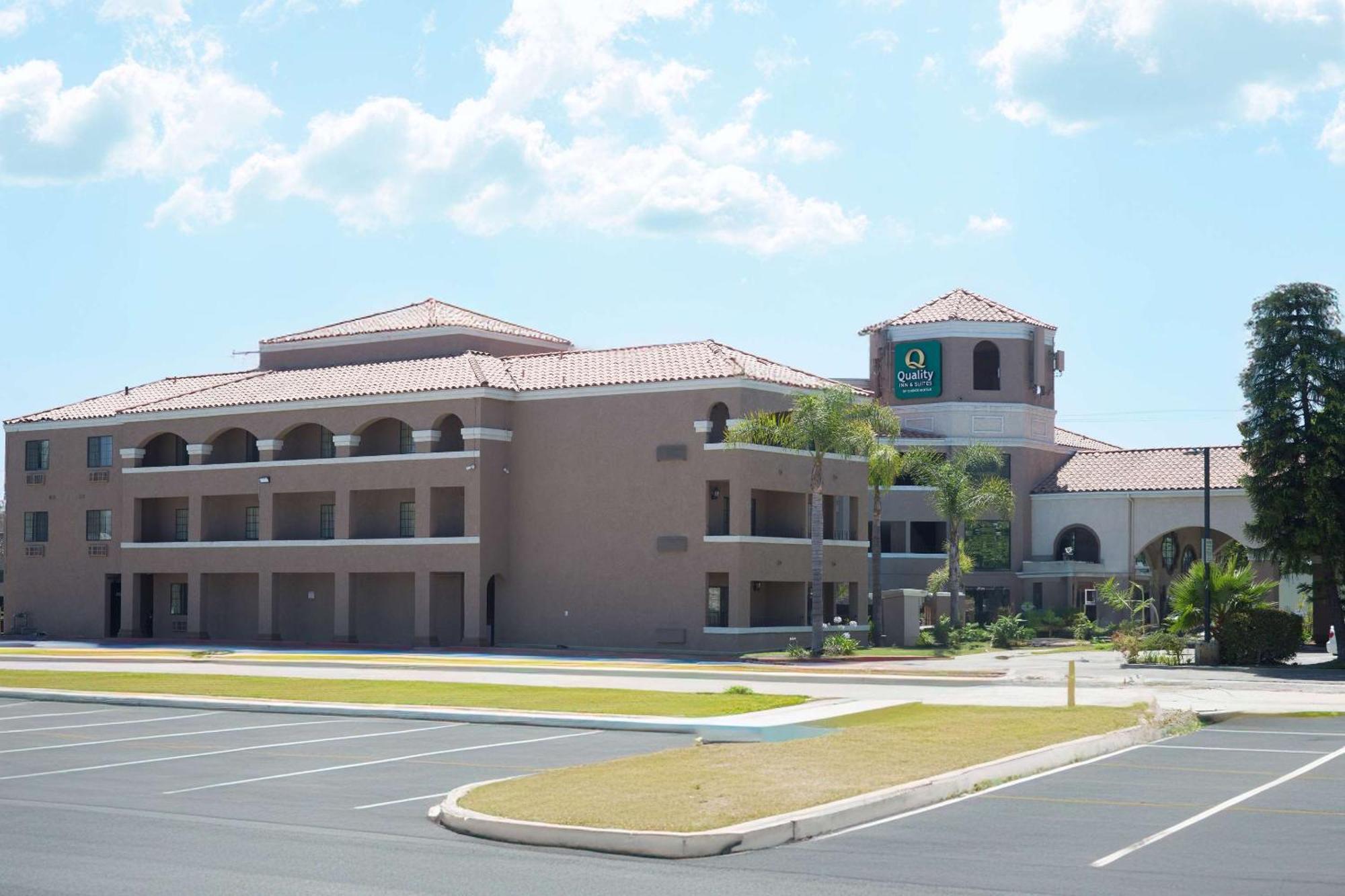 Quality Inn & Suites Camarillo-Oxnard Екстер'єр фото
